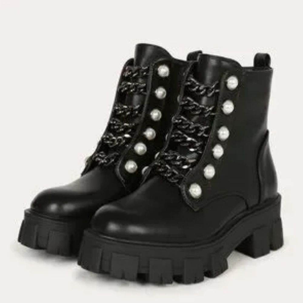 Lady Godiva shoes Boots with Pearl accented chain